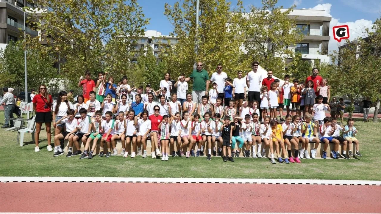 Karşıyaka'da Minik Atletler Yarıştı: Semra Aksu Atletizm Parkı Şenlendi