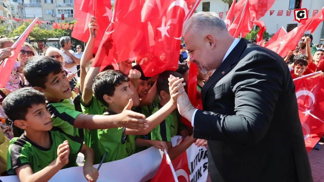 Menemen'de 9 Eylül Coşkusu: Kurtuluşun 102. Yılı Kutlandı